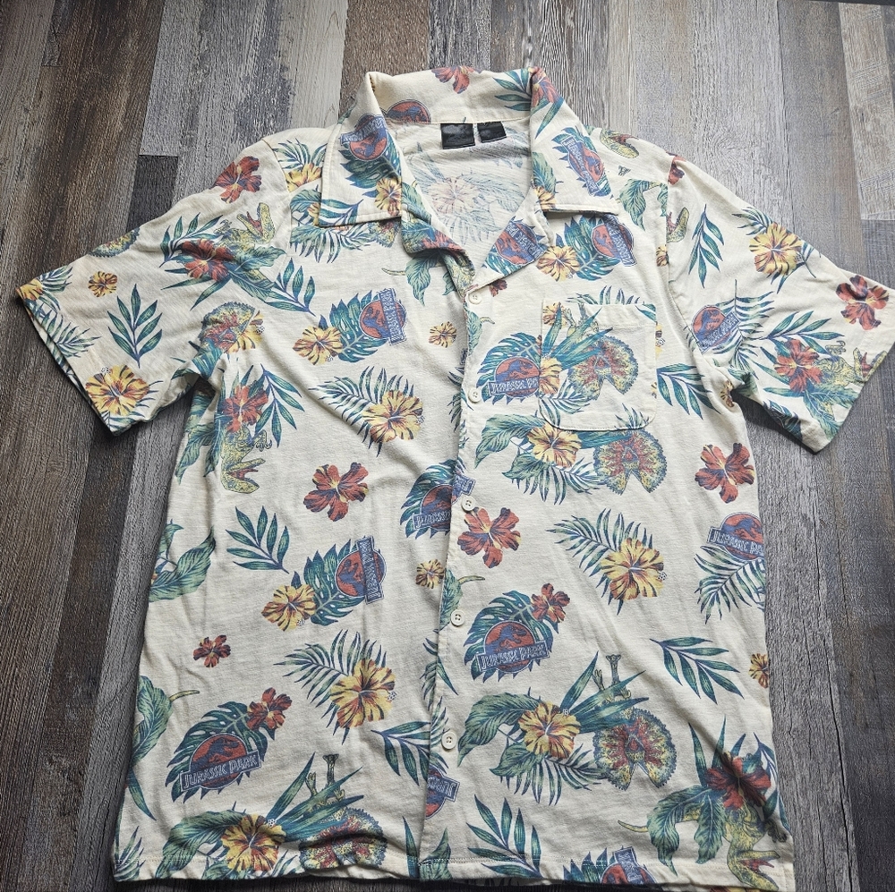 Jurassic Park World Large Button Down Short Sleeve Shirt